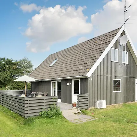 Sunita - 2-8km From The Sea In Western Jutland By Interhome